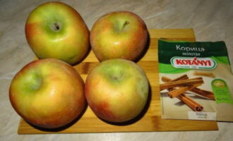 Mus jabłkowy bez cukru na zimę - 4 domowe przepisy krok po kroku