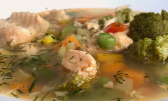 Zupa rybna z pstrąga – 10 przepisów na klasyczną zupę rybną w domu krok po kroku