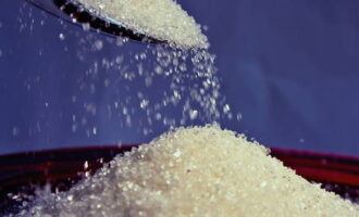 Agrest bez gotowania z cukrem na zimę - 7 przepisów na puree agrestowe krok po kroku