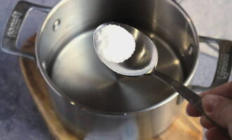 Jak gotować kruchą kaszę gryczaną w wodzie w rondlu - 6 przepisów krok po kroku