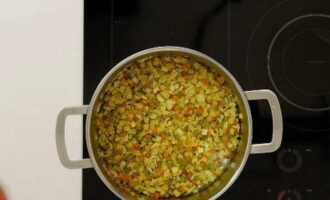 Zupa Minestrone - 7 przepisów na klasyczną włoską zupę z