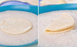 Ciasteczka twarogowe „Trójkąty” z cukrem - 5 przepisów krok po kroku