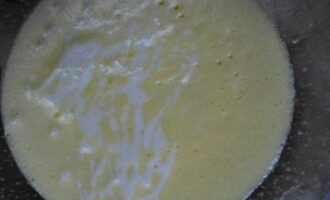 Ciasto kefirowe z wiśniami - 5 przepisów na piekarnik krok po kroku