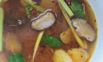 Tom Yam - 10 domowych przepisów na zupy krok po kroku