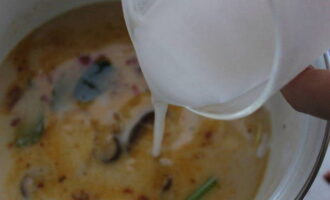 Tom Yam - 10 domowych przepisów na zupy krok po kroku