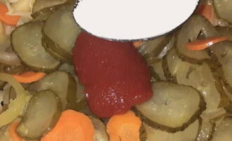 Solanka z kiełbaskami - 7 przepisów na zrobienie klasycznej mikstury z kapustą, ziemniakami