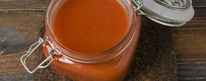 Sok pomidorowy w domu na zimę - 10 przepisów krok po kroku