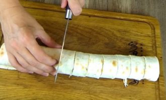 Lavash roll z paluszkami krabowymi - 10 przepisów krok po kroku z