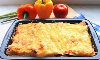 Klasyczna lasagne z mielonego mięsa w piekarniku - 10 przepisów w domu krok po kroku