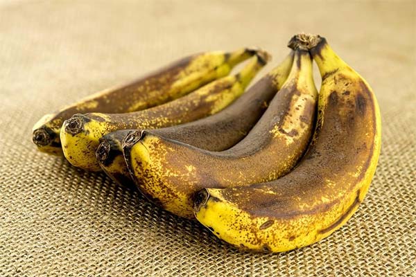 Co można zrobić z poczerniałych bananów