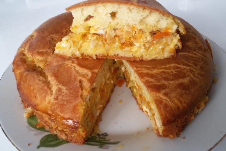 Ciasto z kapustą i marchewką w piekarniku - przepisy kulinarne